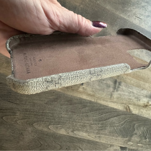 Gucci phone cover - Picture 2 of 10